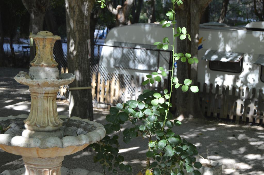 Cabanas Camping Sierra De Penascosa Exteriér fotografie